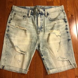 American Eagle Jean Shorts - Light Wash